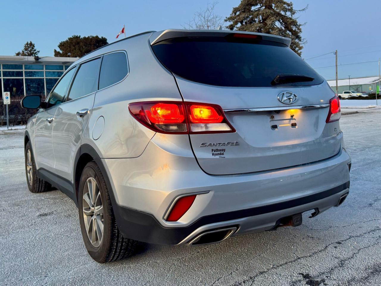 2018 Hyundai Santa Fe XL XL - 7 Seats - Photo #8