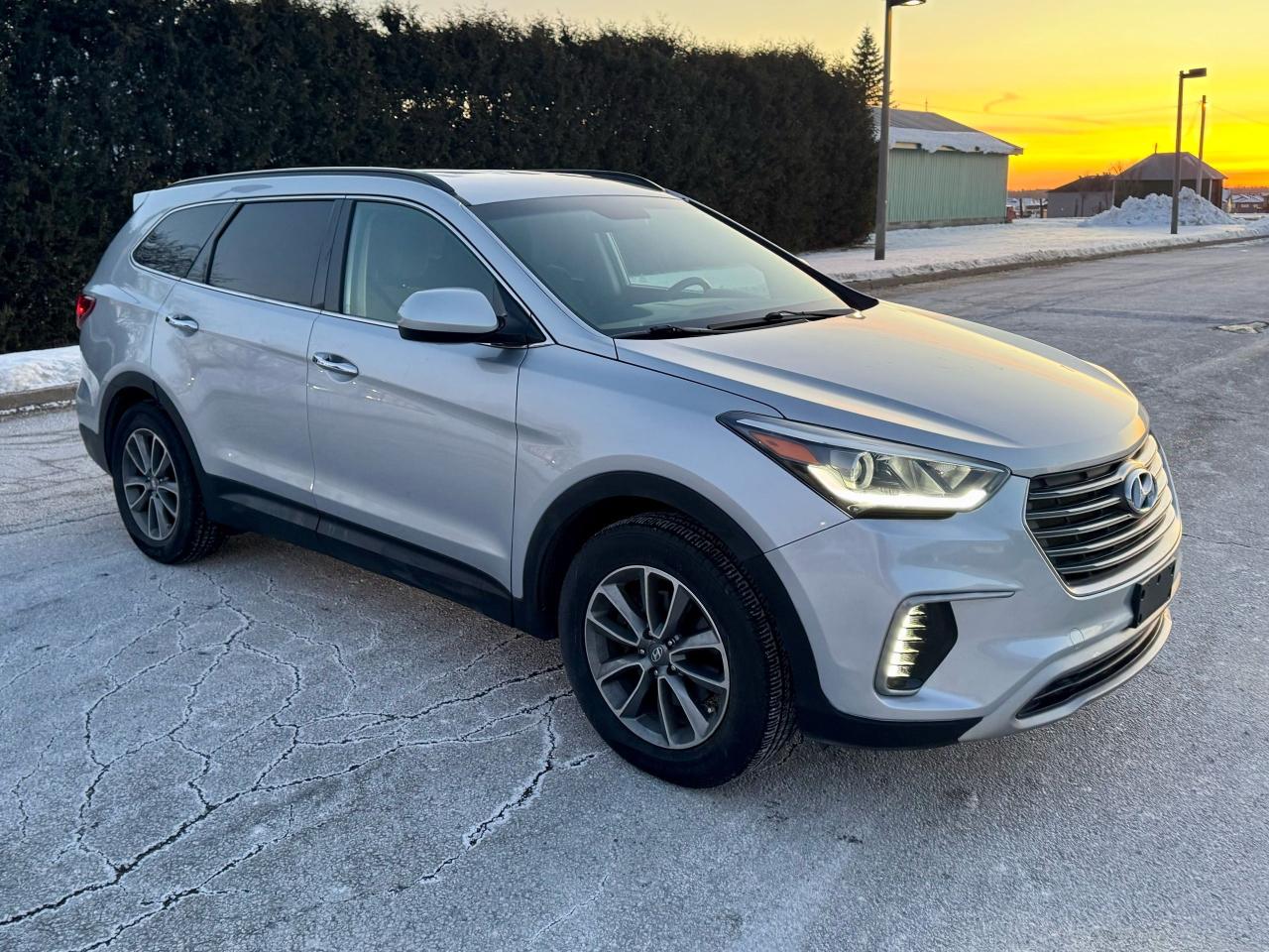 2018 Hyundai Santa Fe XL XL - 7 Seats - Photo #4