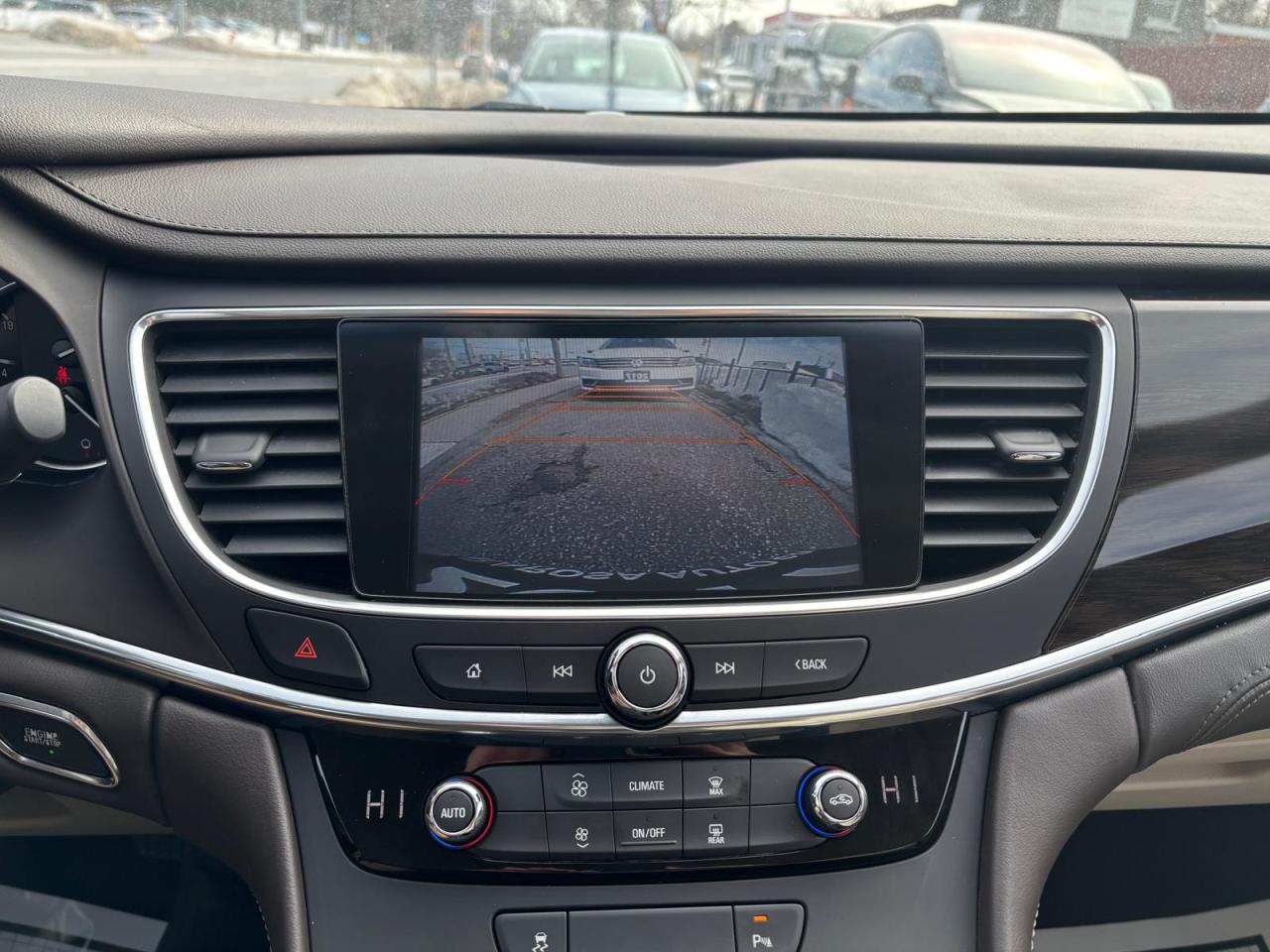 2017 Buick LaCrosse ONE OWNER LEATHER BACKUP CAMERA APPLE CARPLAY - Photo #5