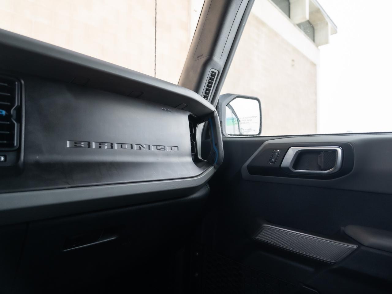 2022 Ford Bronco  - Photo #8
