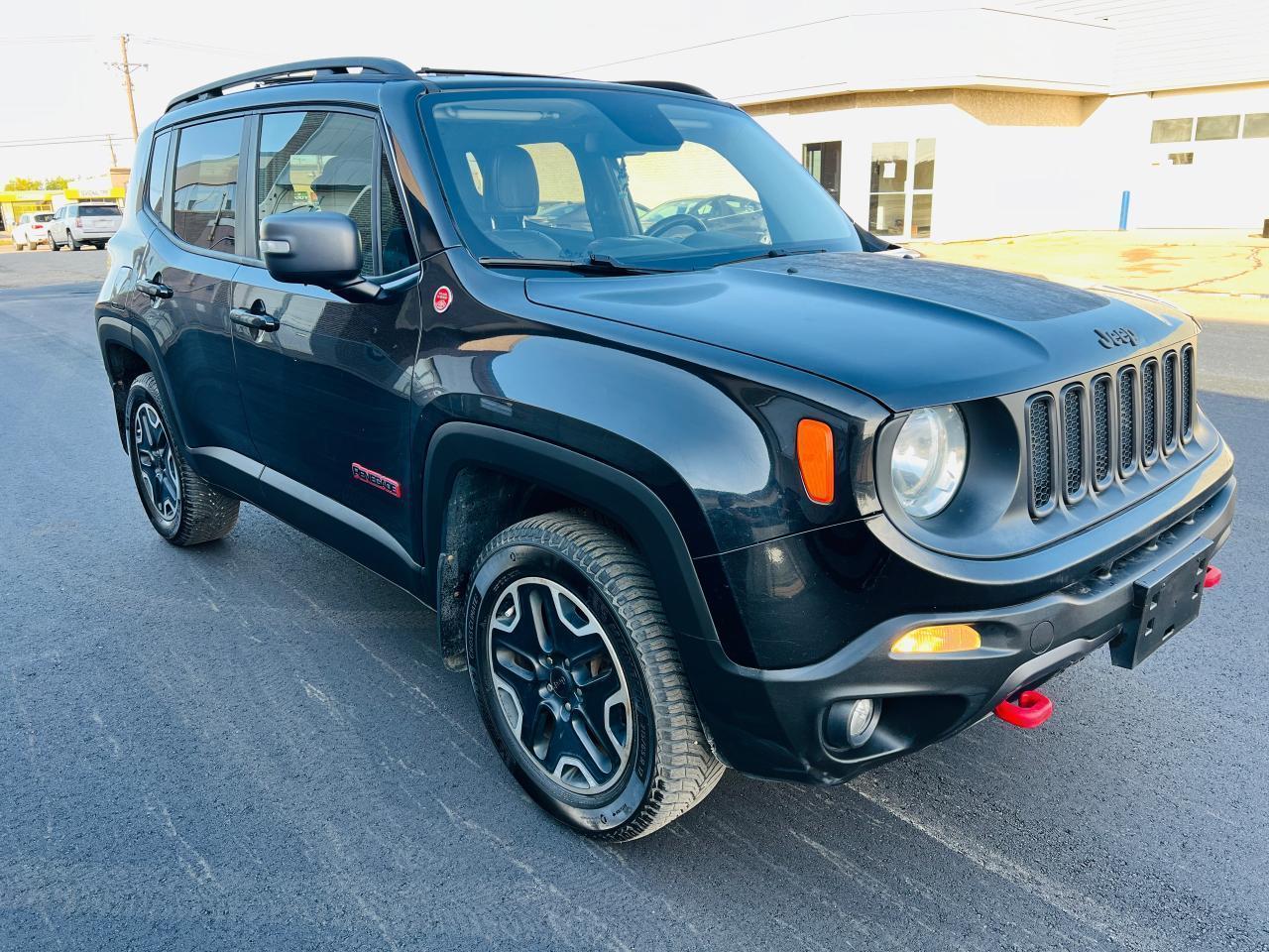 2016 Jeep Renegade Trailhawk - Photo #4