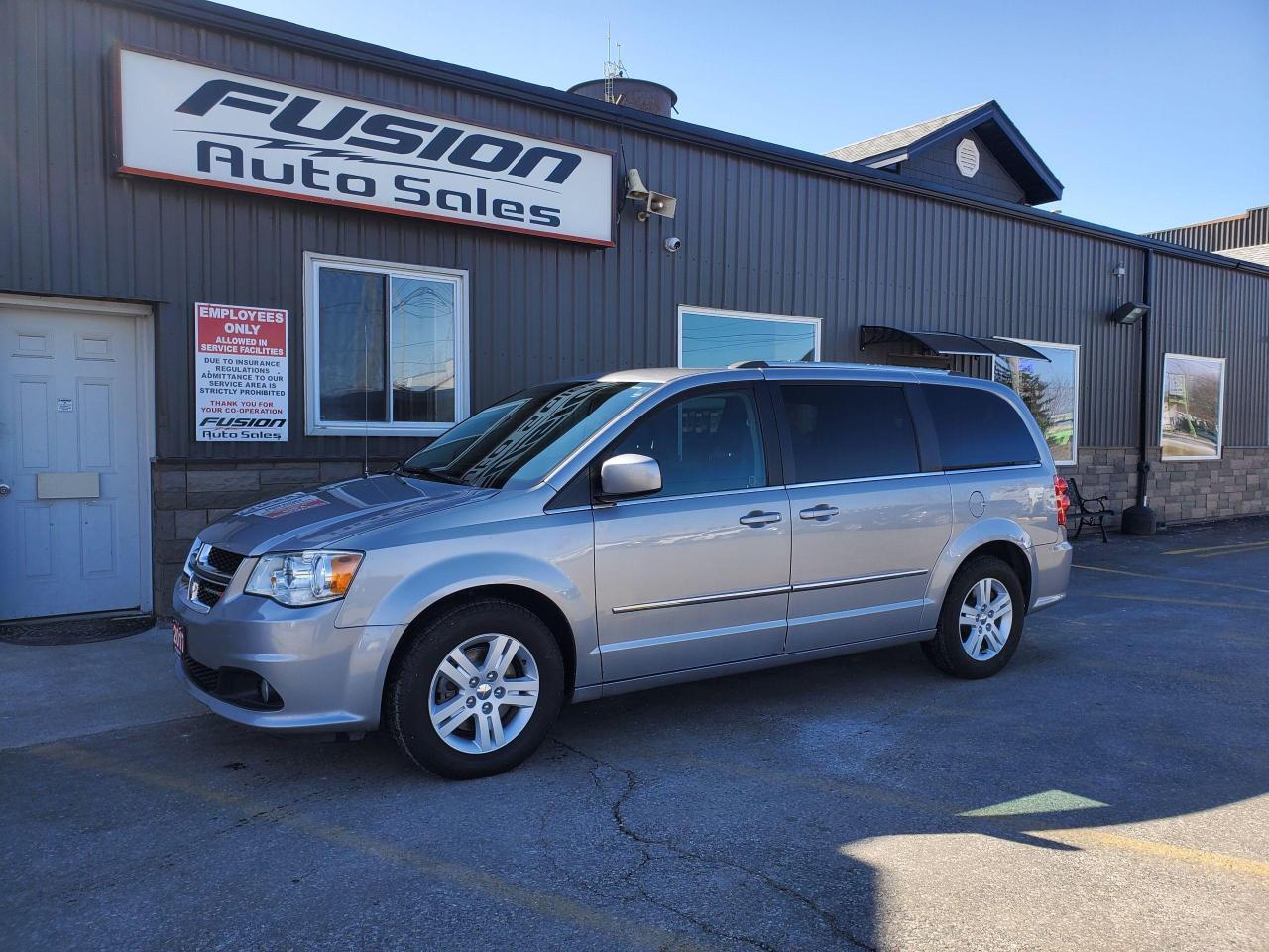 Used 2017 Dodge Grand Caravan Crew Plus-LEATHER-DVD-REMOTE START-NAVIGATION for sale in Tilbury, ON