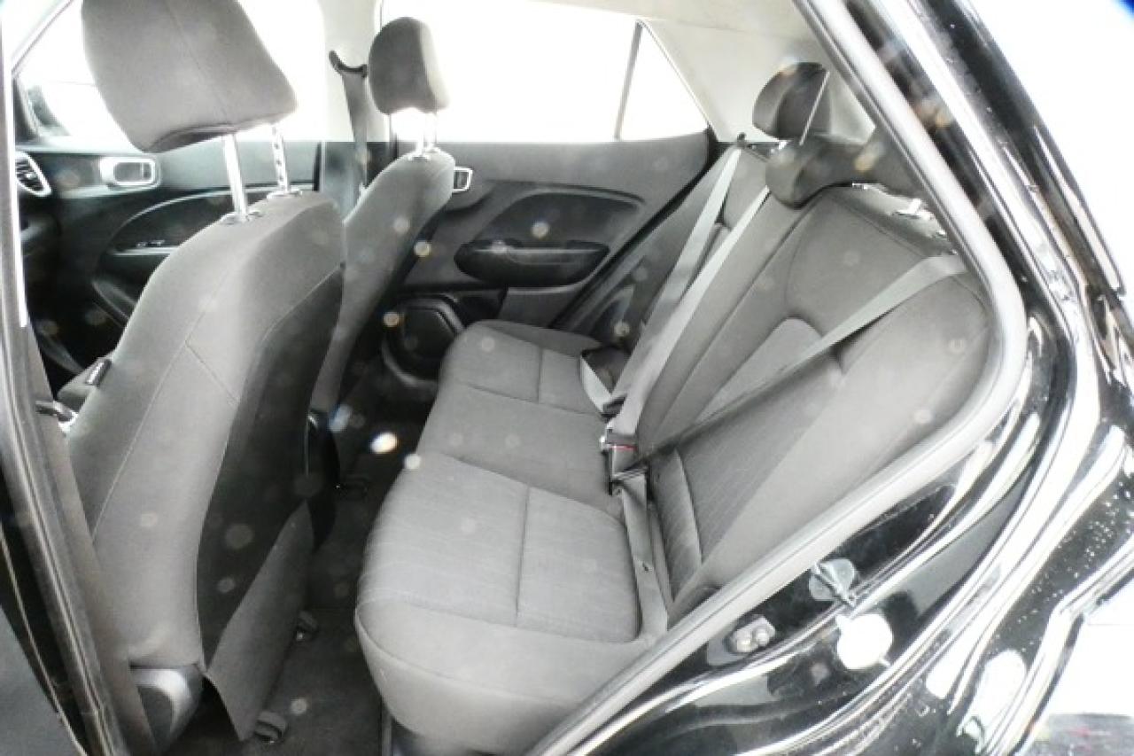 2023 Hyundai Venue Essential IVT w/Htd cloth, BUC - Photo #10