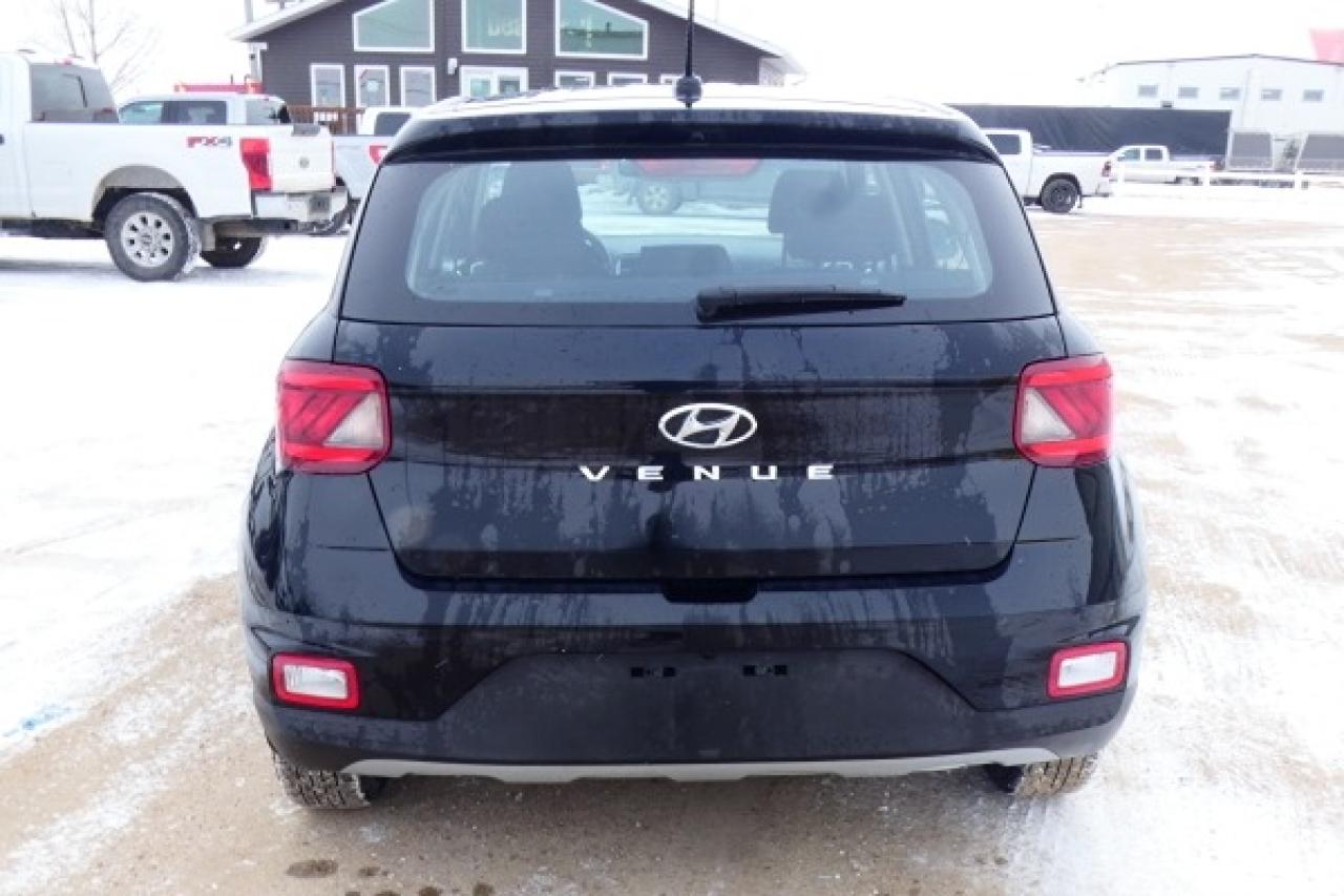 2023 Hyundai Venue Essential IVT w/Htd cloth, BUC - Photo #7