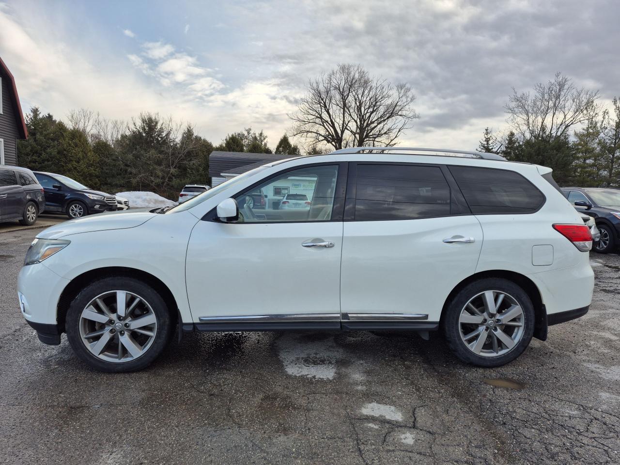 2015 Nissan Pathfinder 4WD Platinum - Certified/No Accidents Photo6