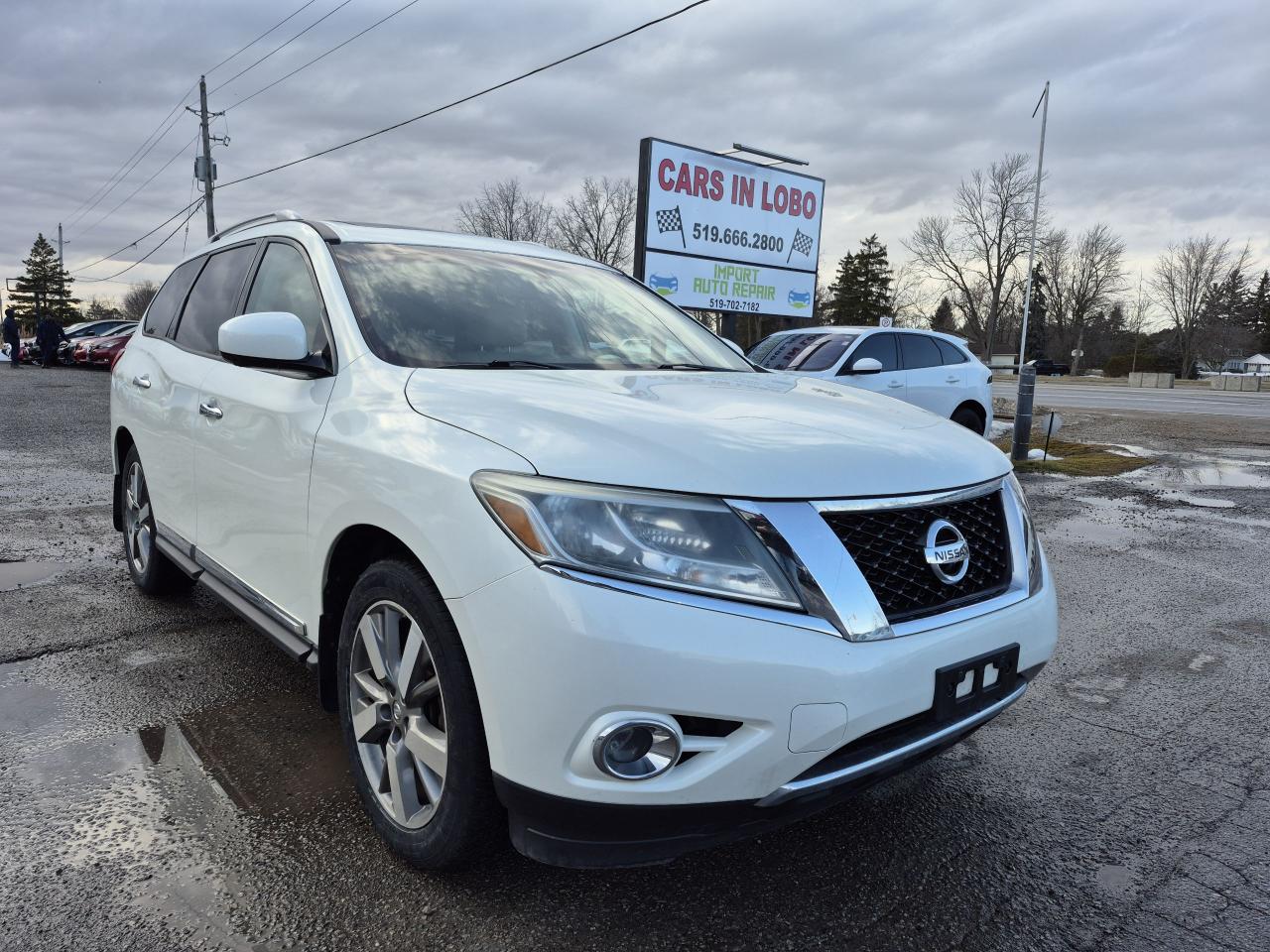 Used 2015 Nissan Pathfinder 4WD Platinum - Certified/No Accidents for sale in Komoka, ON