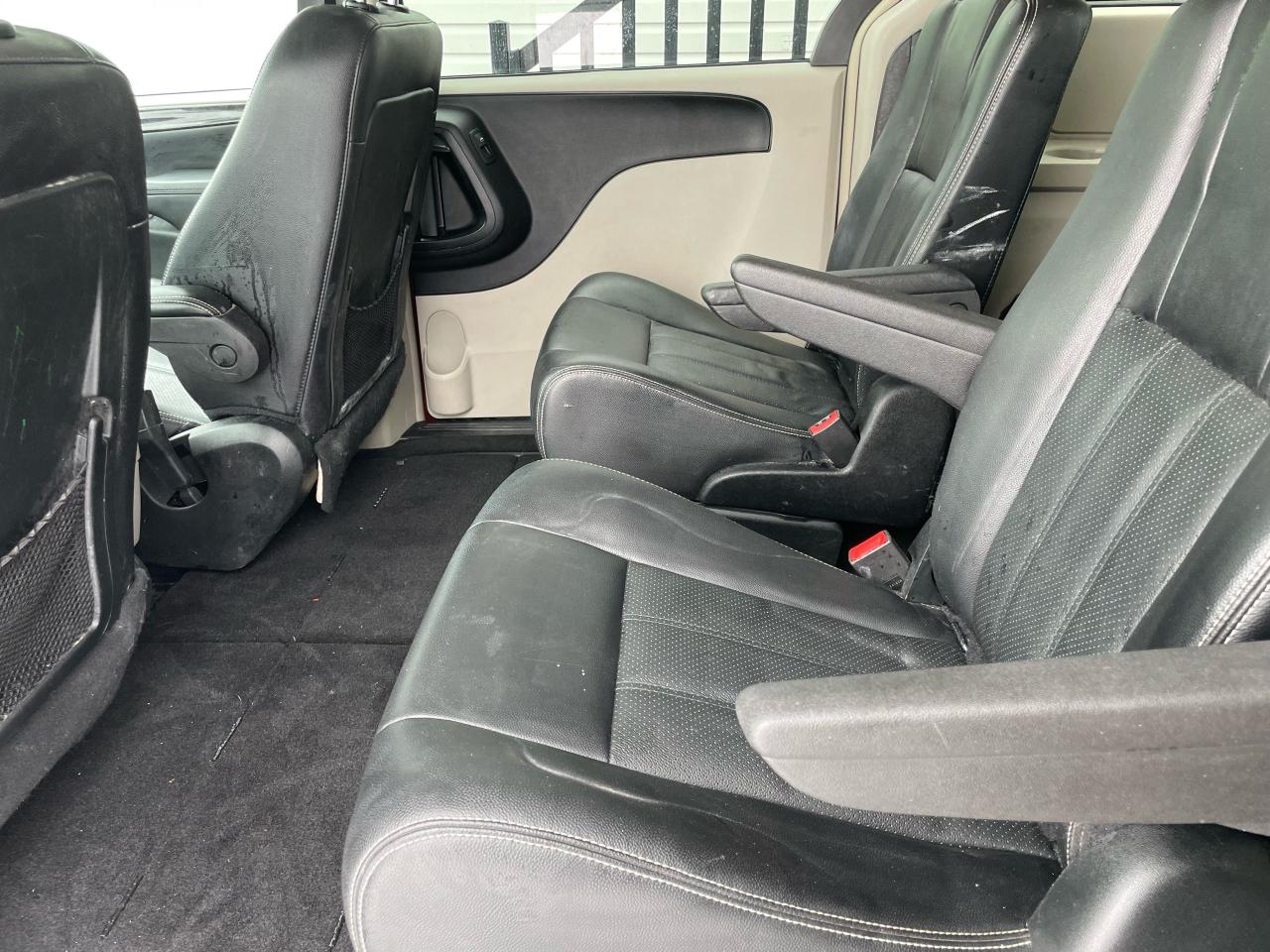 2017 Dodge Grand Caravan Crew Plus - Photo #14