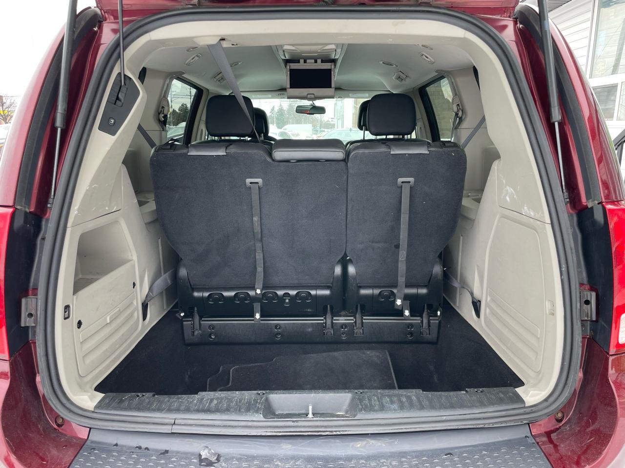 2017 Dodge Grand Caravan Crew Plus - Photo #6