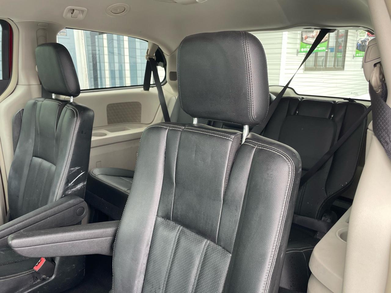 2017 Dodge Grand Caravan Crew Plus - Photo #15