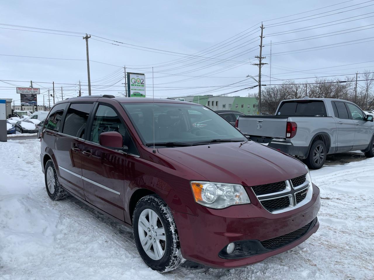 2017 Dodge Grand Caravan Crew Plus - Photo #3