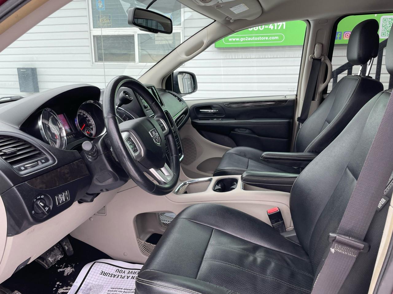 2017 Dodge Grand Caravan Crew Plus - Photo #7