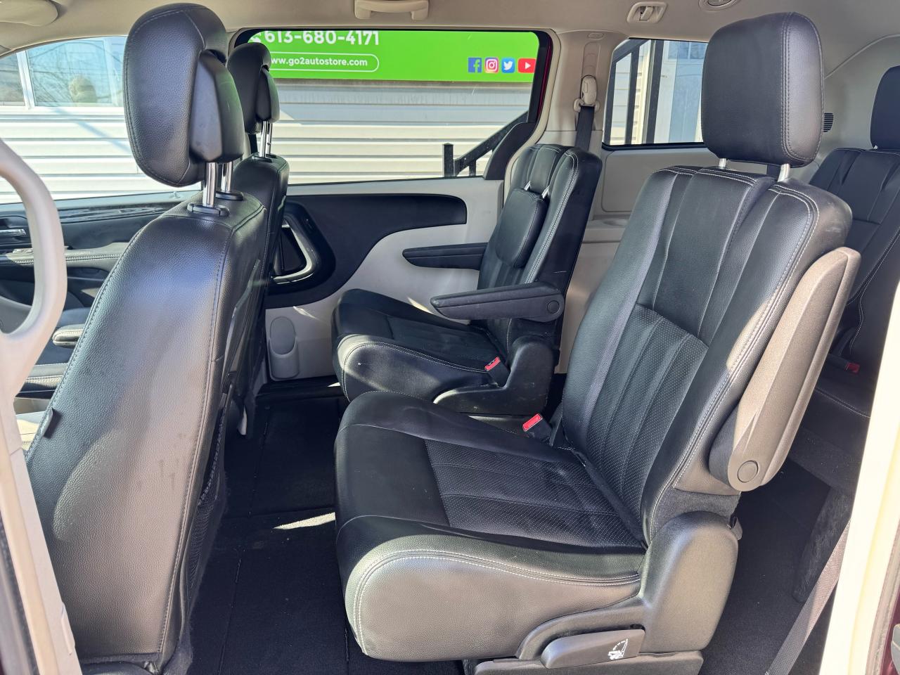 2017 Dodge Grand Caravan Crew Plus - Photo #11