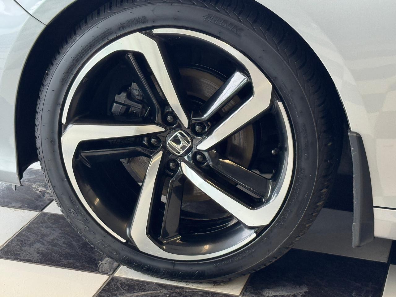 2018 Honda Accord SPORT 1.5T+New Tires+Roof+Lane Keep+CLEAN CARFAX Photo