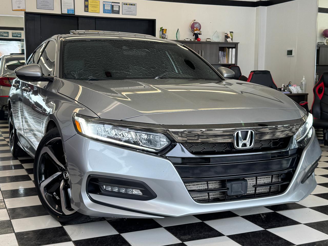 2018 Honda Accord SPORT 1.5T+New Tires+Roof+Lane Keep+CLEAN CARFAX Photo