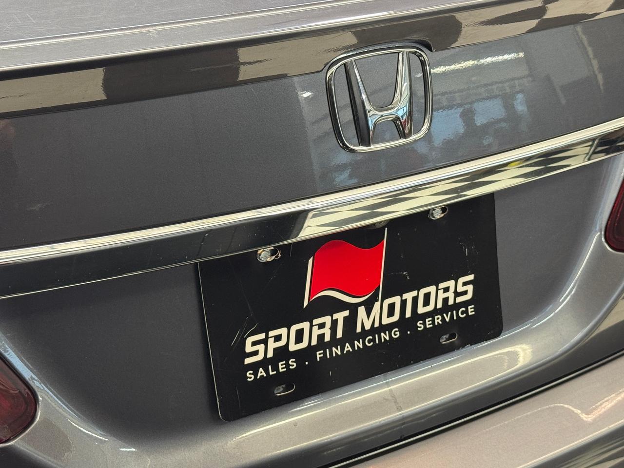 2016 Honda Accord Sport+Leather+Roof+ApplePlay+CLEAN CARFAX Photo