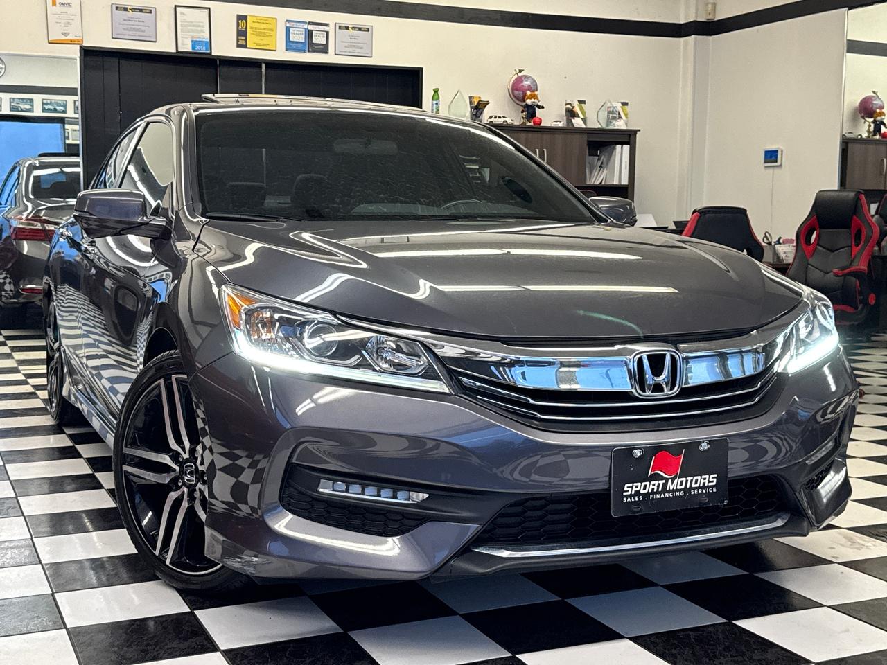 2016 Honda Accord Sport+Leather+Roof+ApplePlay+CLEAN CARFAX Photo
