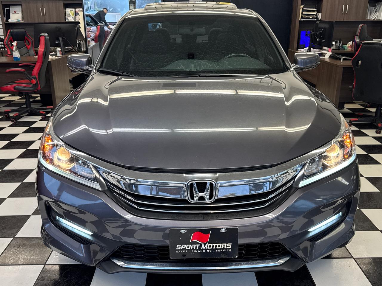 2016 Honda Accord Sport+Leather+Roof+ApplePlay+CLEAN CARFAX Photo
