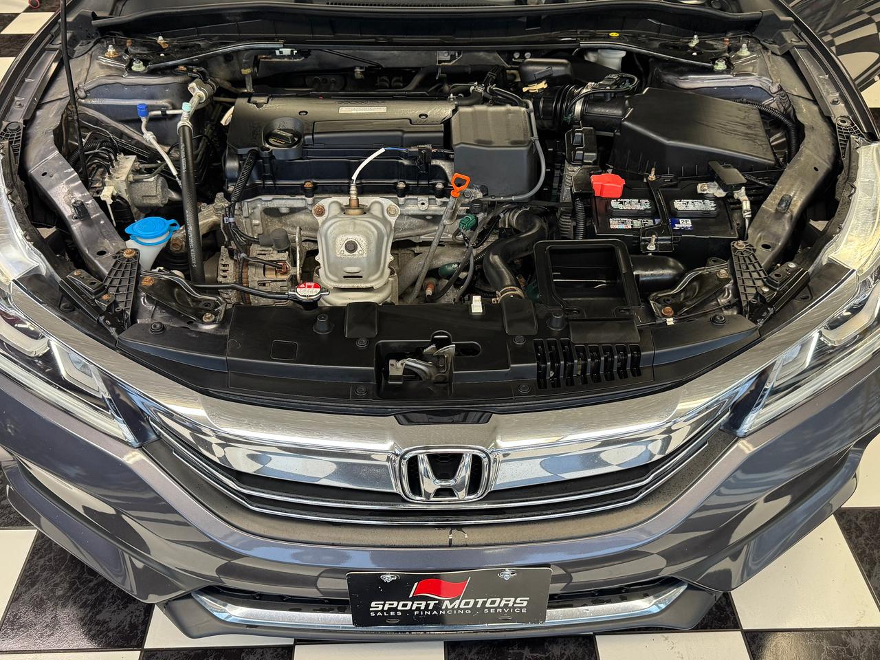 2016 Honda Accord Sport+Leather+Roof+ApplePlay+CLEAN CARFAX Photo