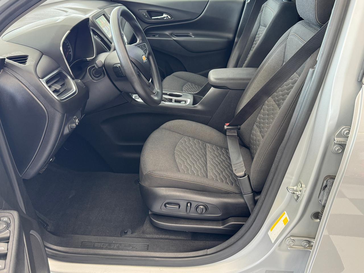 2018 Chevrolet Equinox LT AWD+ApplePlay+Camera+Remote Start+CLEAN CARFAX Photo