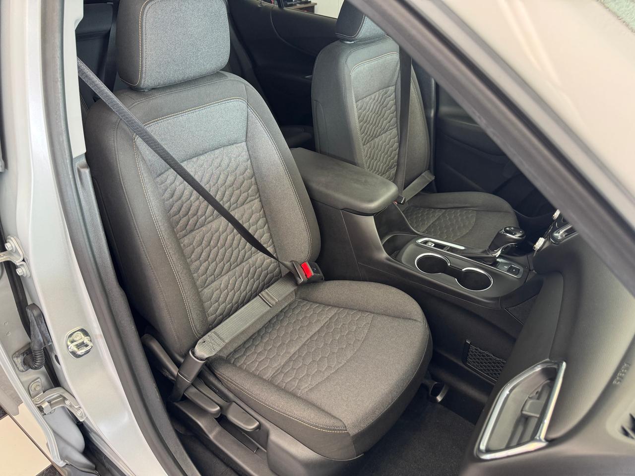 2018 Chevrolet Equinox LT AWD+ApplePlay+Camera+Remote Start+CLEAN CARFAX Photo