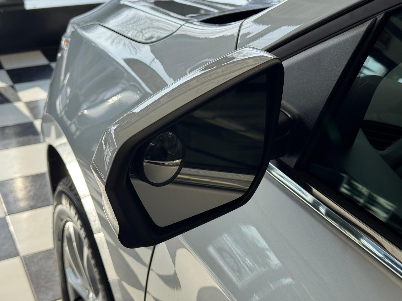 2018 Chevrolet Equinox LT AWD+ApplePlay+Camera+Remote Start+CLEAN CARFAX Photo