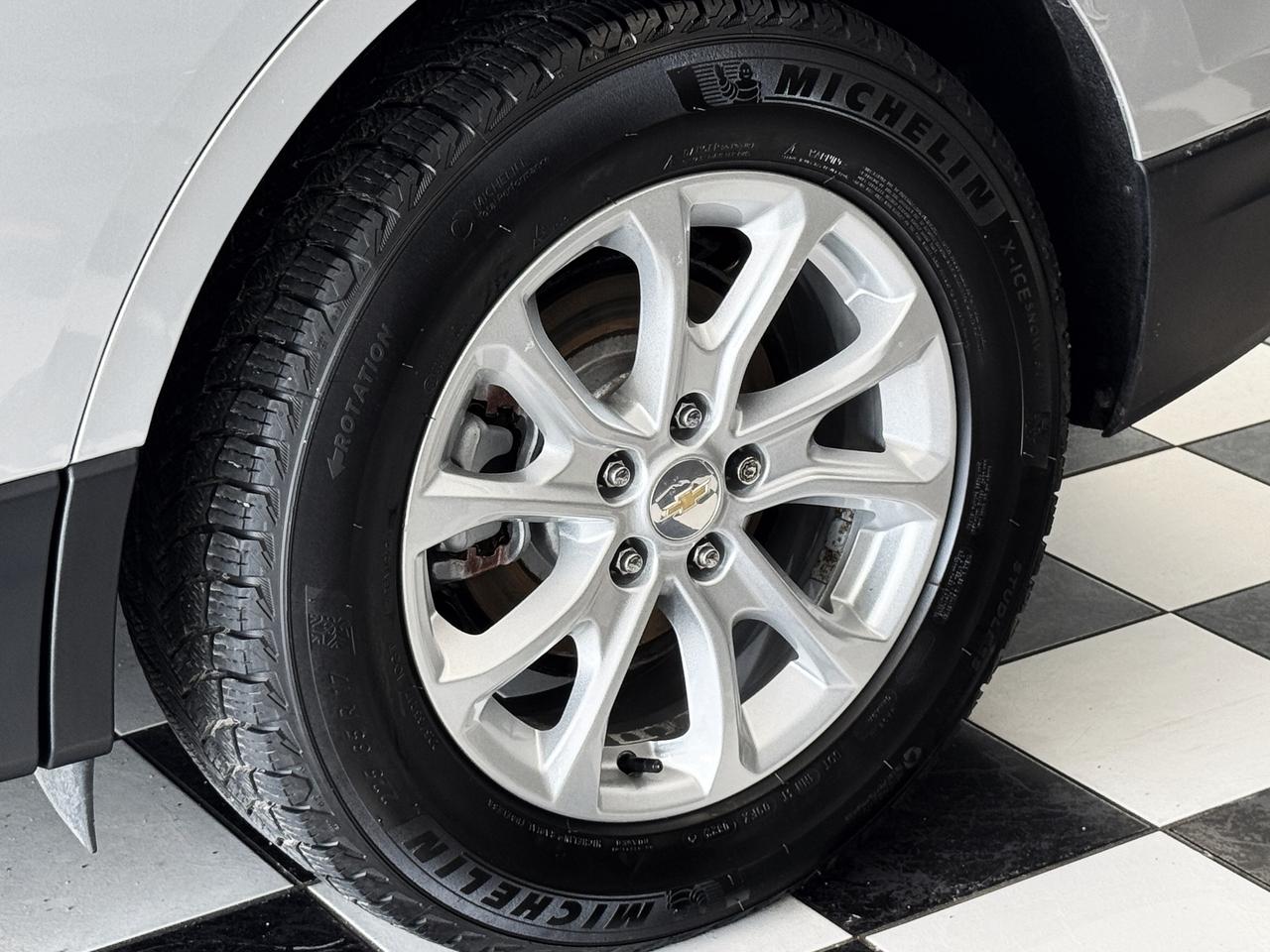 2018 Chevrolet Equinox LT AWD+ApplePlay+Camera+Remote Start+CLEAN CARFAX Photo