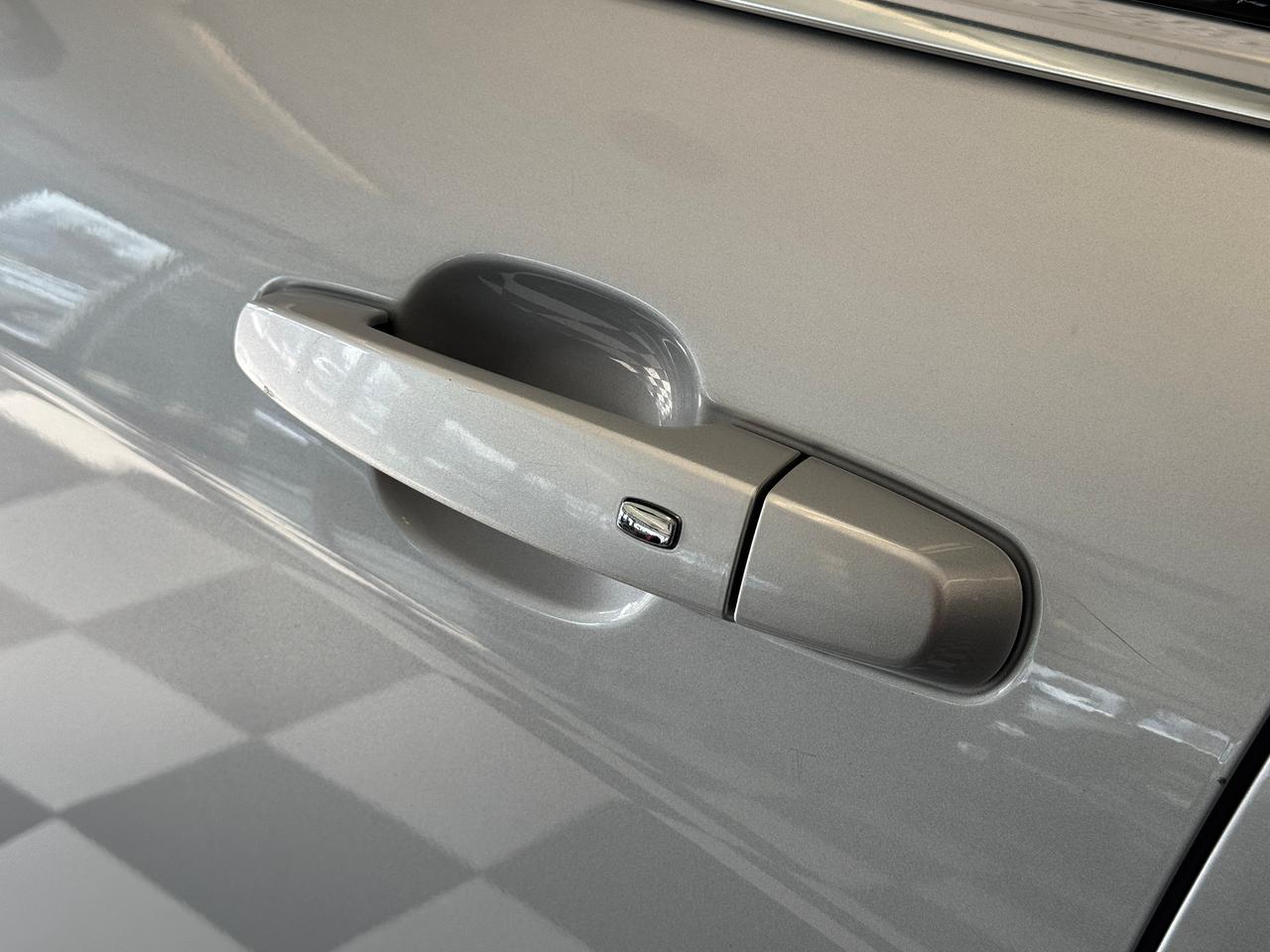 2018 Chevrolet Equinox LT AWD+ApplePlay+Camera+Remote Start+CLEAN CARFAX Photo