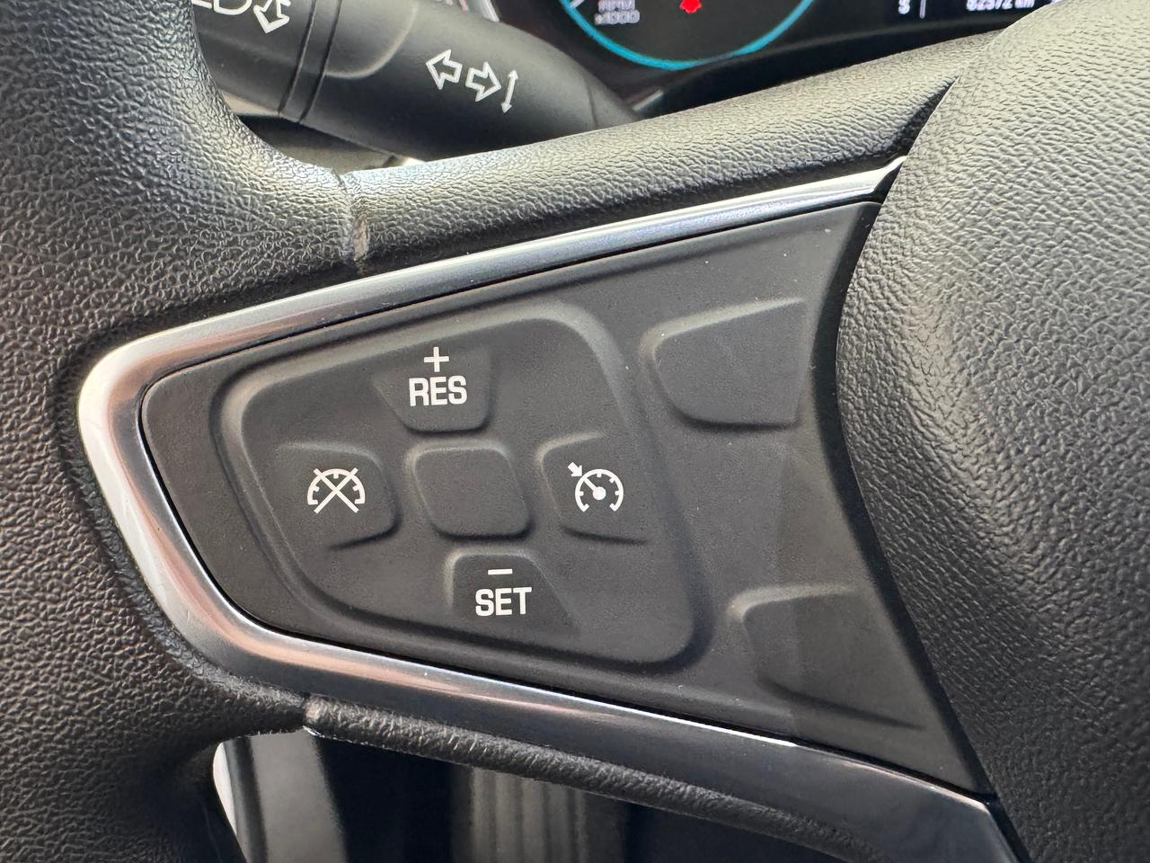 2018 Chevrolet Equinox LT AWD+ApplePlay+Camera+Remote Start+CLEAN CARFAX Photo