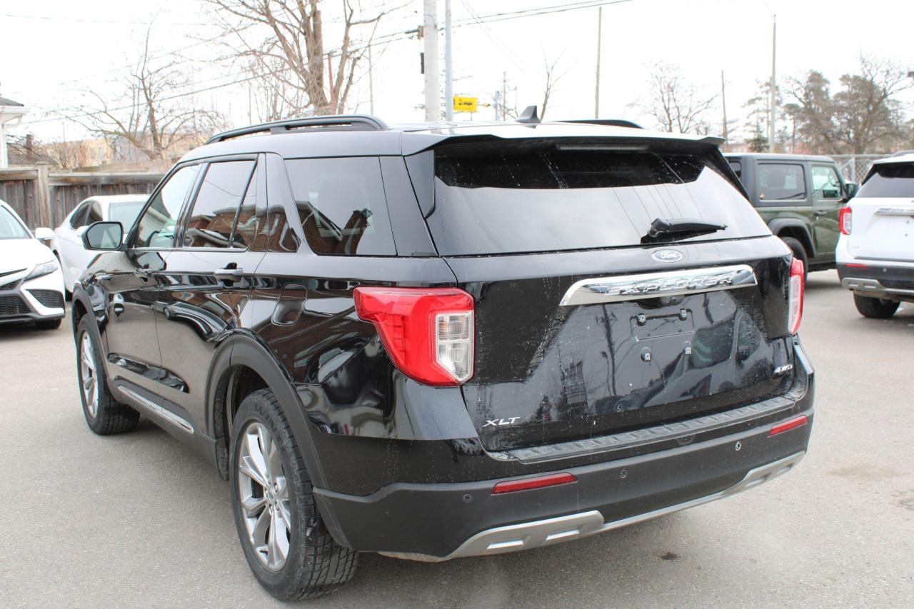 2023 Ford Explorer XLT 4WD - Photo #3
