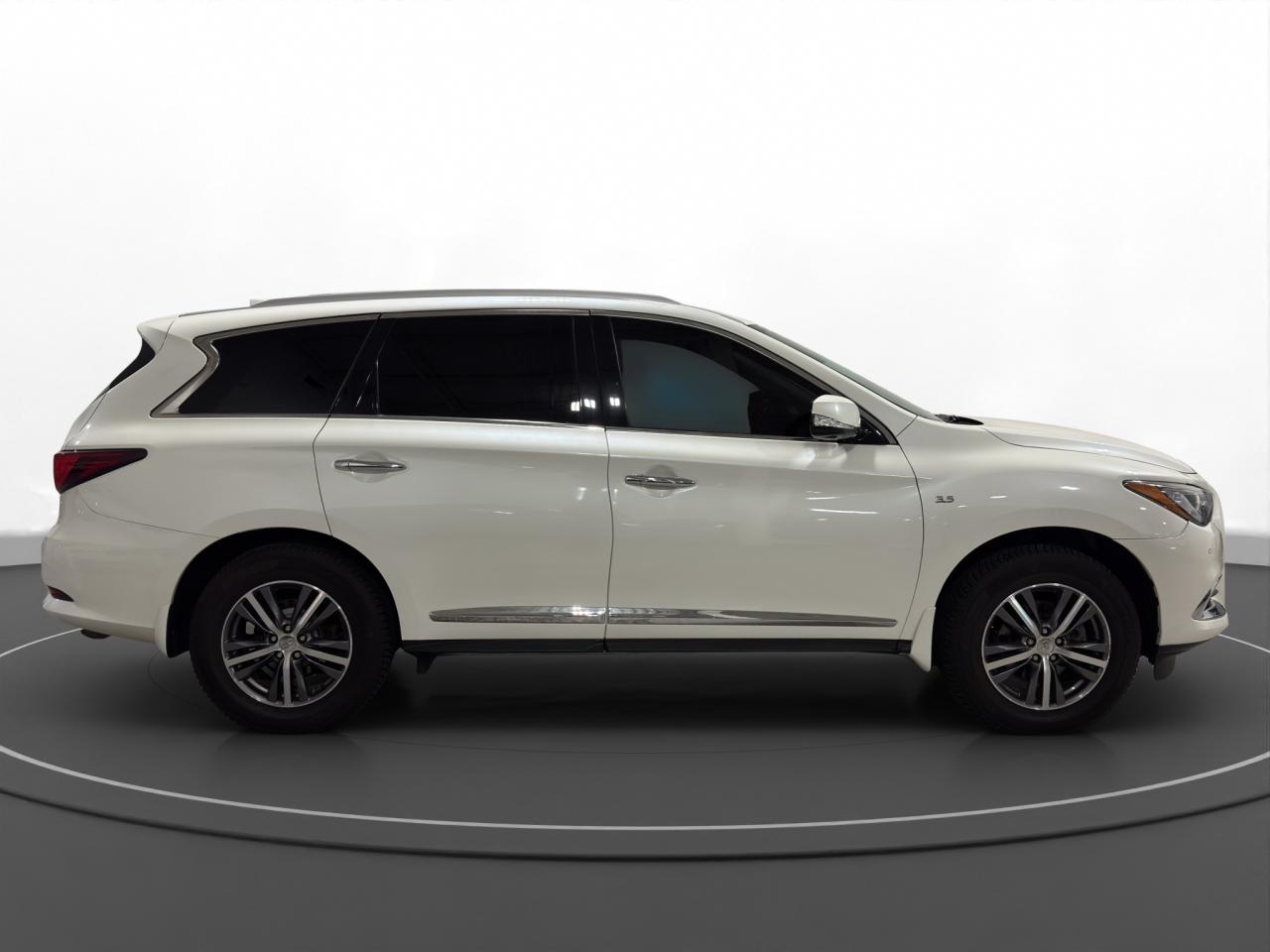 2020 Infiniti QX60 PURE AWD - Photo #4