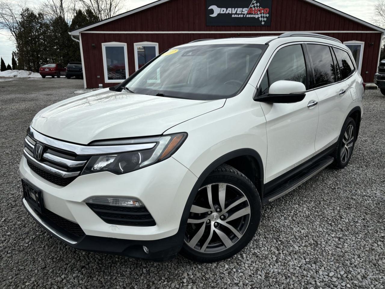 Used 2017 Honda Pilot Touring 4WD No Accidents! Fully Loaded! for sale in Dunnville, ON