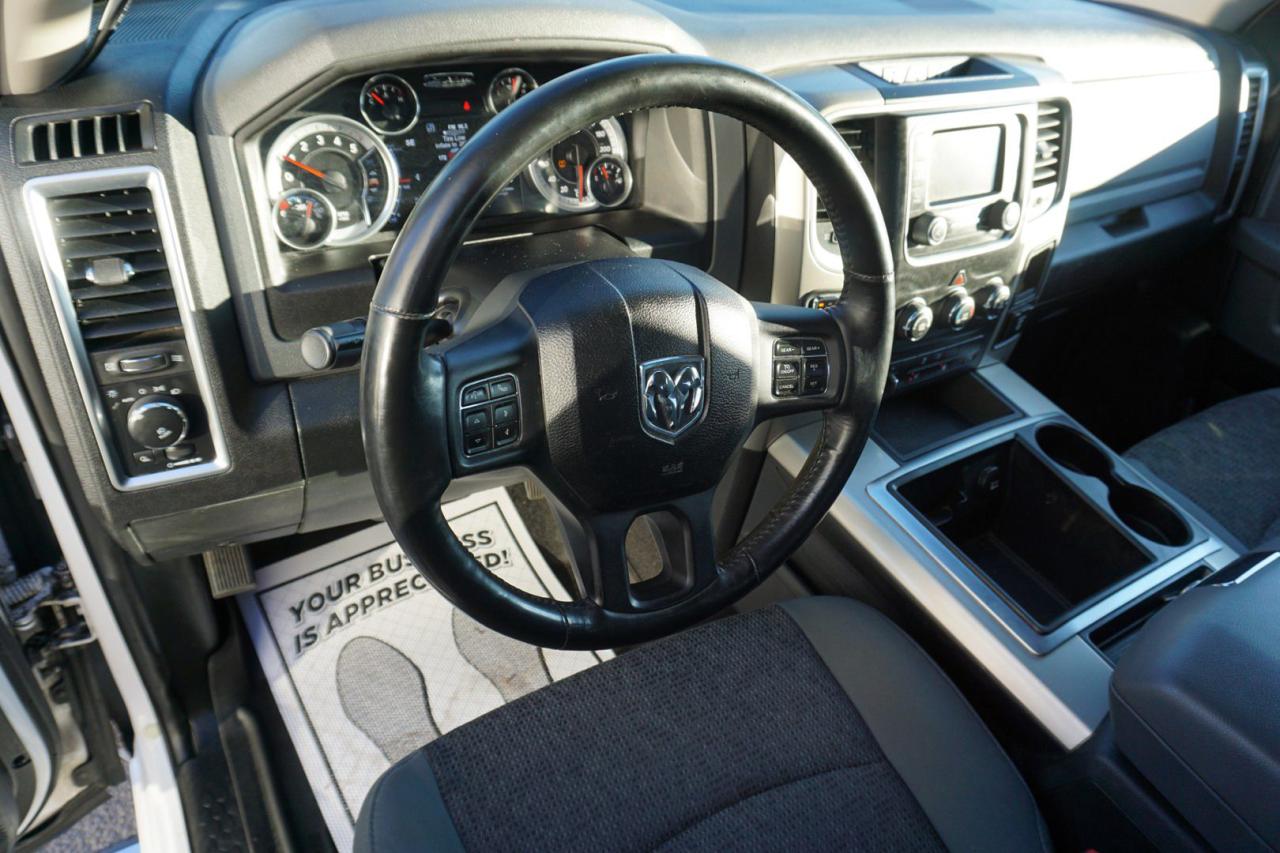2015 RAM 1500 SLT-BIG HORN 4WD CERTIFIED *FREE ACCIDENT*1 OWNER* HEATED SEAT & STEERING RUNNING BOARDS - Photo #9