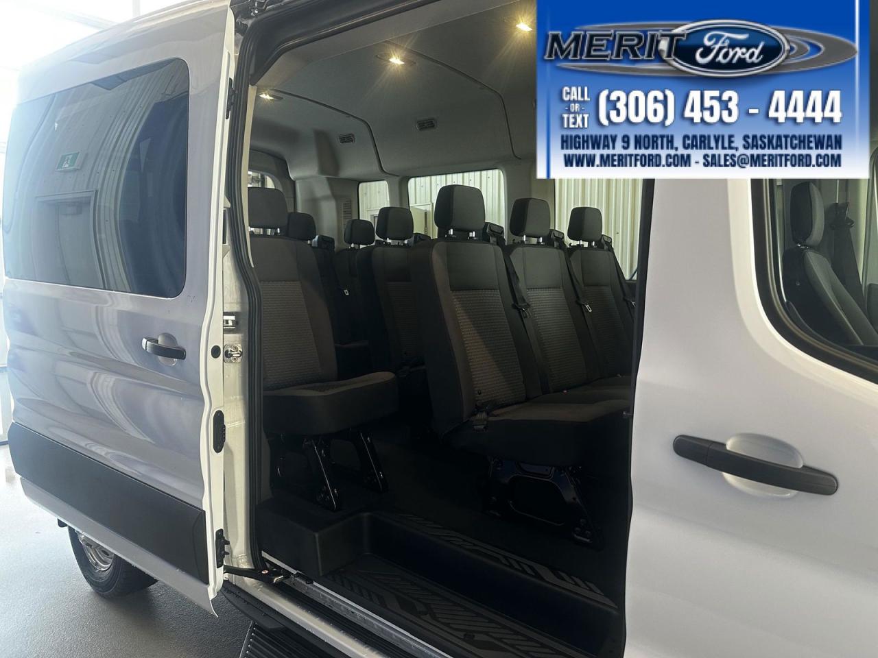 2024 Ford Transit Passenger Wagon XL Photo5