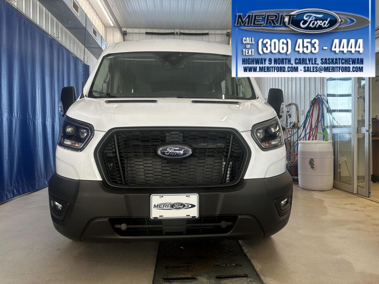 2024 Ford Transit Passenger Wagon XL Photo5