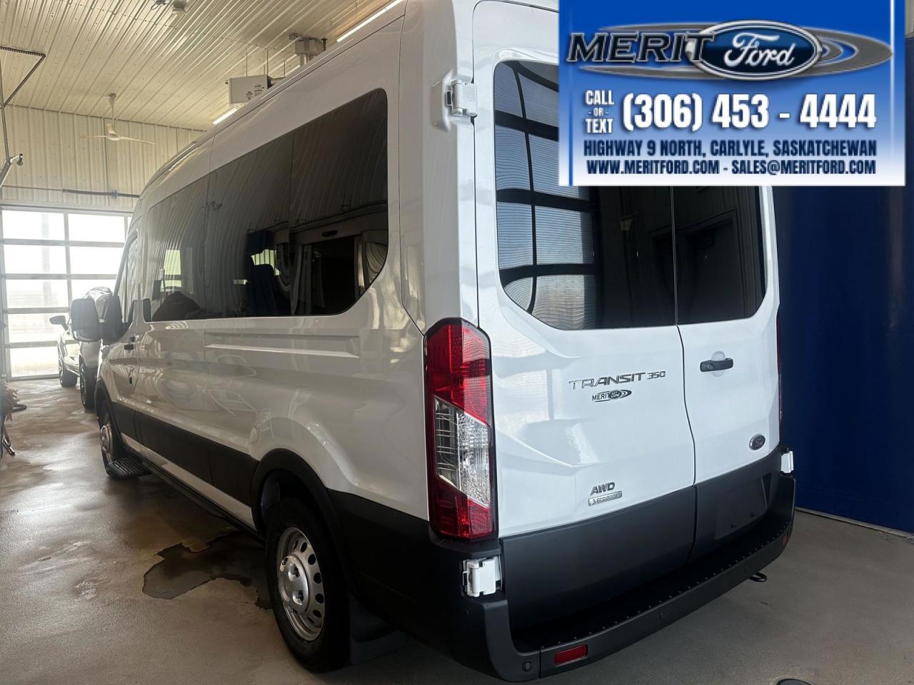 2024 Ford Transit Passenger Wagon XL Photo5