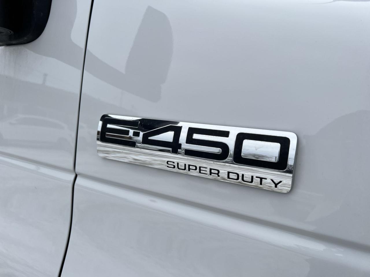 2021 Ford E450 CUBE | DUAL-REAR WHEELS | 16-FT BOX |READY TO WORK Photo