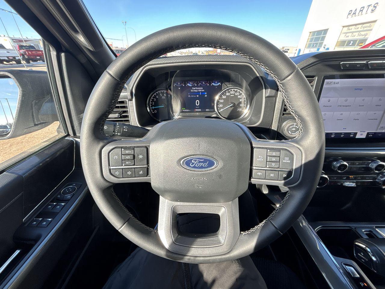 2023 Ford F-150 XLT 4WD SuperCrew 5.5' Box Photo5