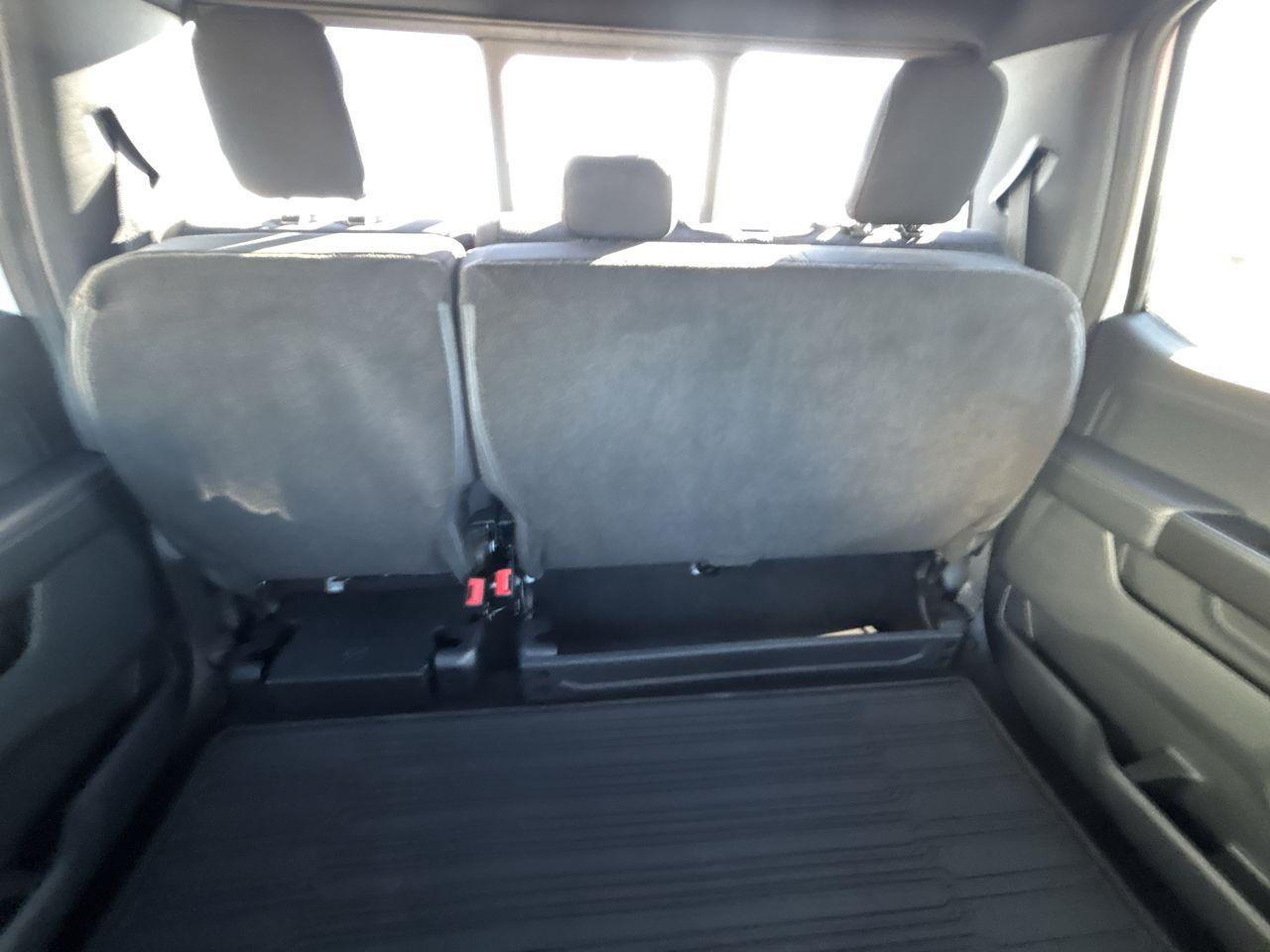 2023 Ford F-150 XLT 4WD SuperCrew 5.5' Box Photo5