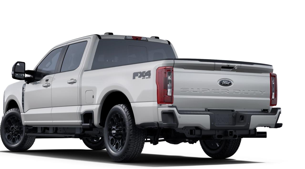 2025 Ford SUPERDUTY F-350® XLT Photo