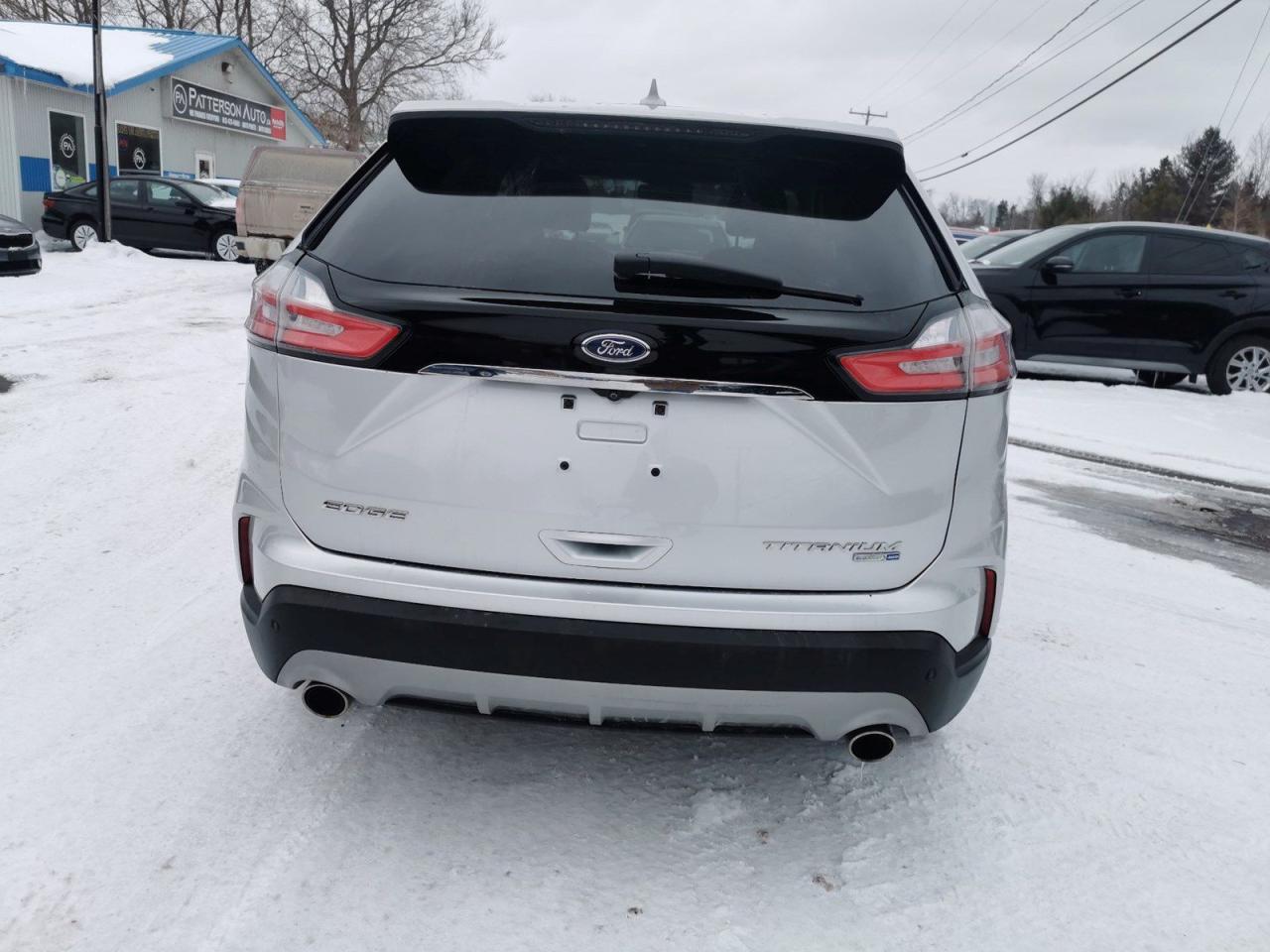 2019 Ford Edge Titanium - Photo #5