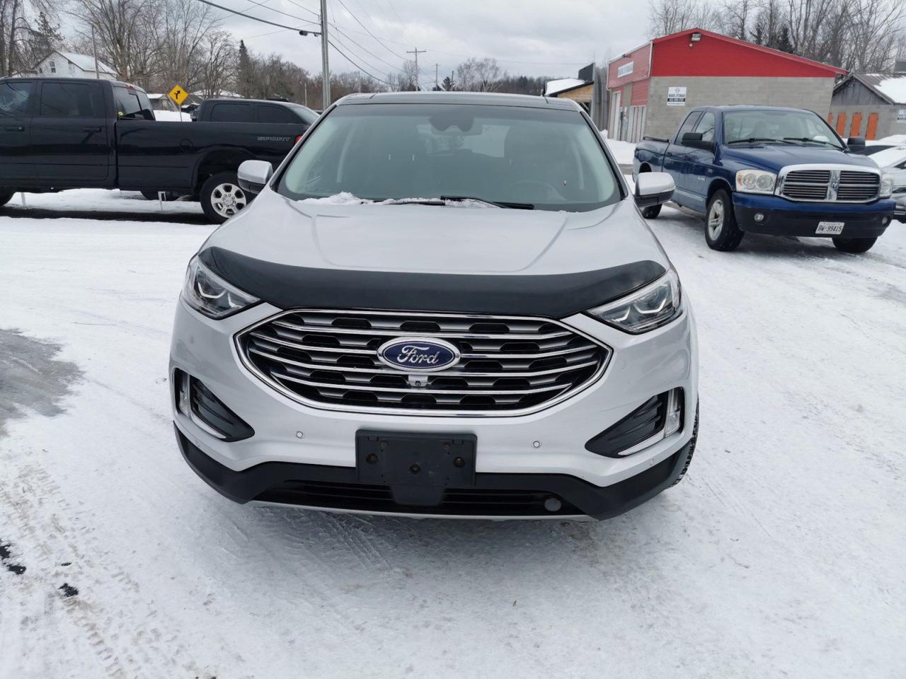2019 Ford Edge Titanium - Photo #2