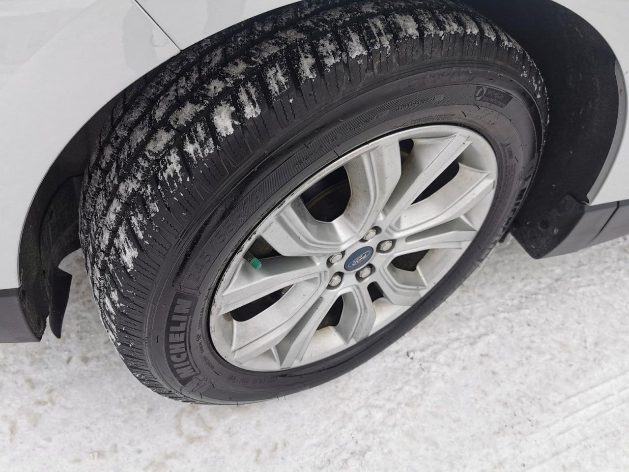2019 Ford Edge Titanium - Photo #14
