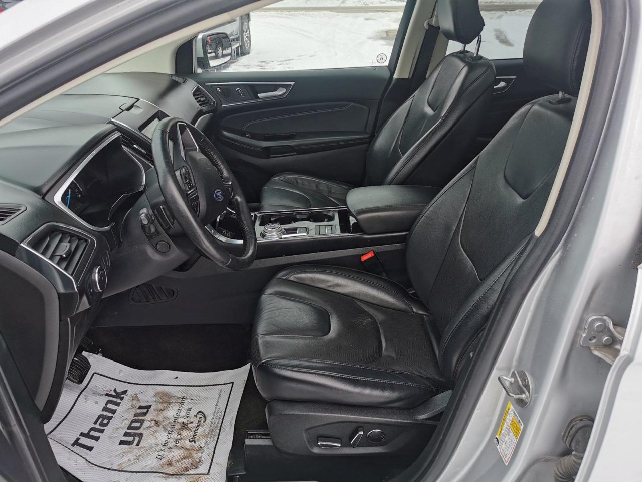 2019 Ford Edge Titanium - Photo #16