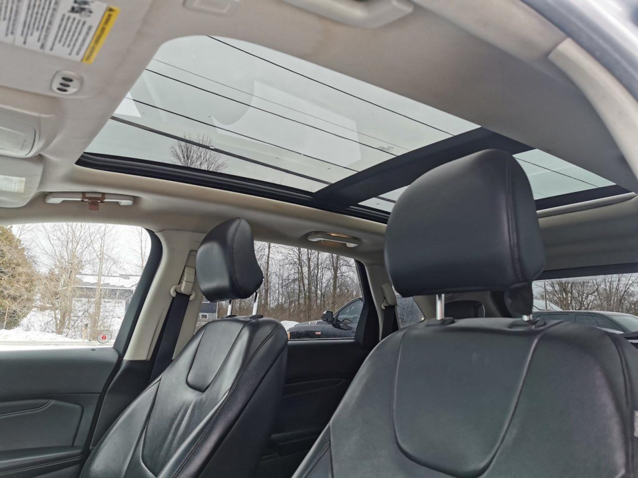 2019 Ford Edge Titanium - Photo #18