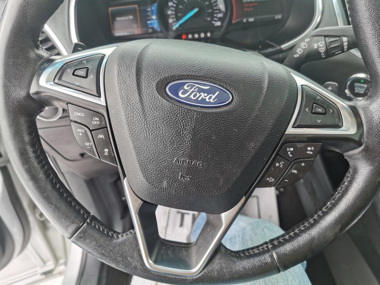 2019 Ford Edge Titanium - Photo #19
