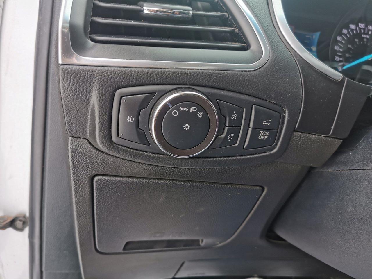 2019 Ford Edge Titanium - Photo #30