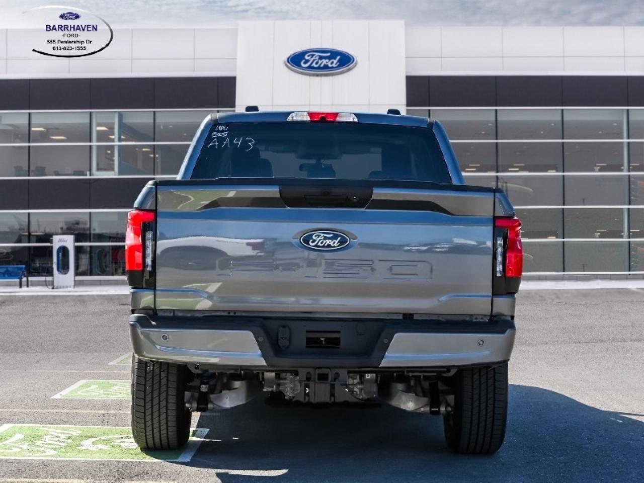 2025 Ford F-150 Lightning Flash Photo3