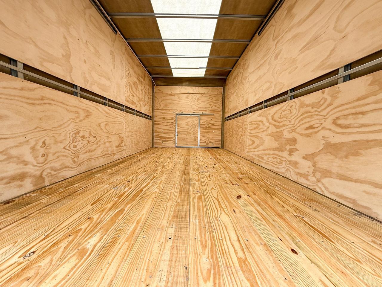 2024 Chevrolet Express Cutaway Work Van 6.6L V8, CLOTH SEATS, AIR CONDITIONING, CRUISE CONTROL, MP3 PLAYER Photo