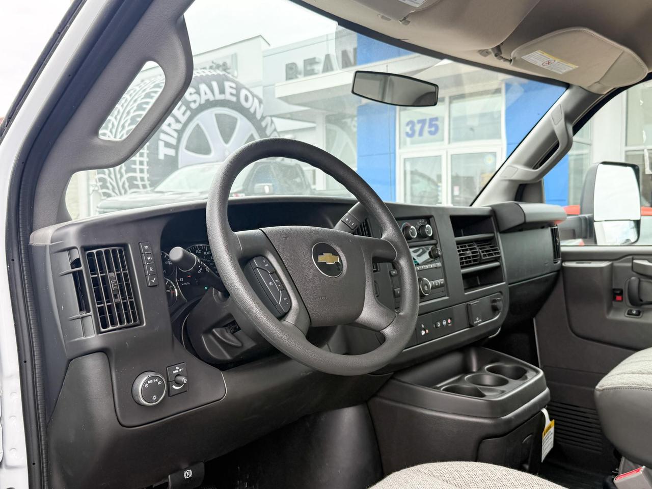 2024 Chevrolet Express Cutaway Work Van 6.6L V8, CLOTH SEATS, AIR CONDITIONING, CRUISE CONTROL, MP3 PLAYER Photo