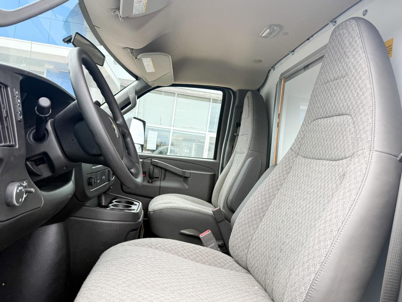 2024 Chevrolet Express Cutaway Work Van 6.6L V8, CLOTH SEATS, AIR CONDITIONING, CRUISE CONTROL, MP3 PLAYER Photo
